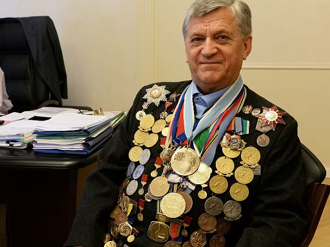 Тихонов, легенда биатлона, рассказал, почему не поддерживает объединение России и Белоруссии