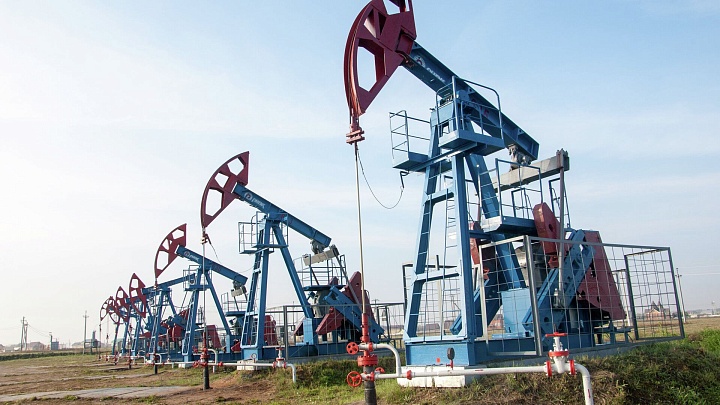 Аналитики спрогнозировали, как изменится уровень добычи нефти ОПЕК+