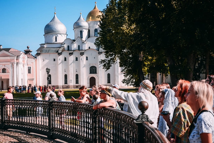 Где лучше остановиться экономно в Великом Новгороде во время путешествия?