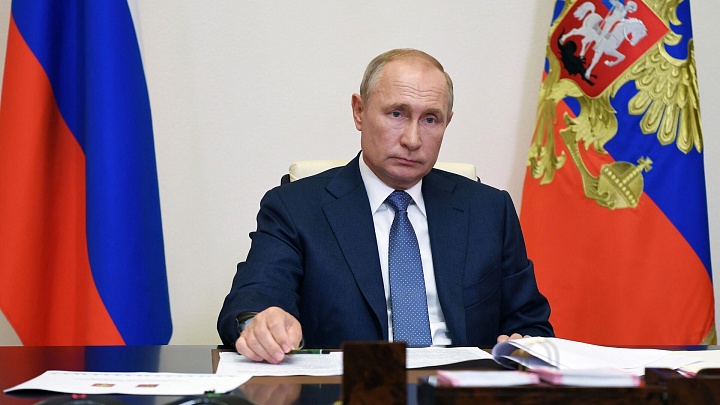 Путин призвал ускорить работу по механизмам поддержки IPO
