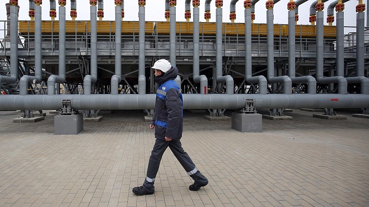 "Газпром" начал поставлять Словакии газ по "Турецкому потоку"